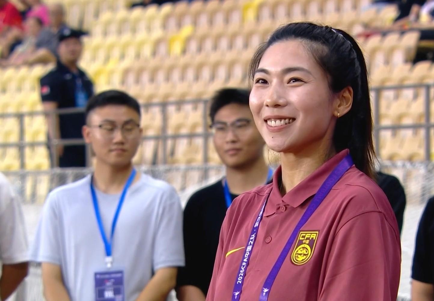 开云Kaiyun官网入口-足球报：中国女足热身赛前为古雅沙举行了退役仪式